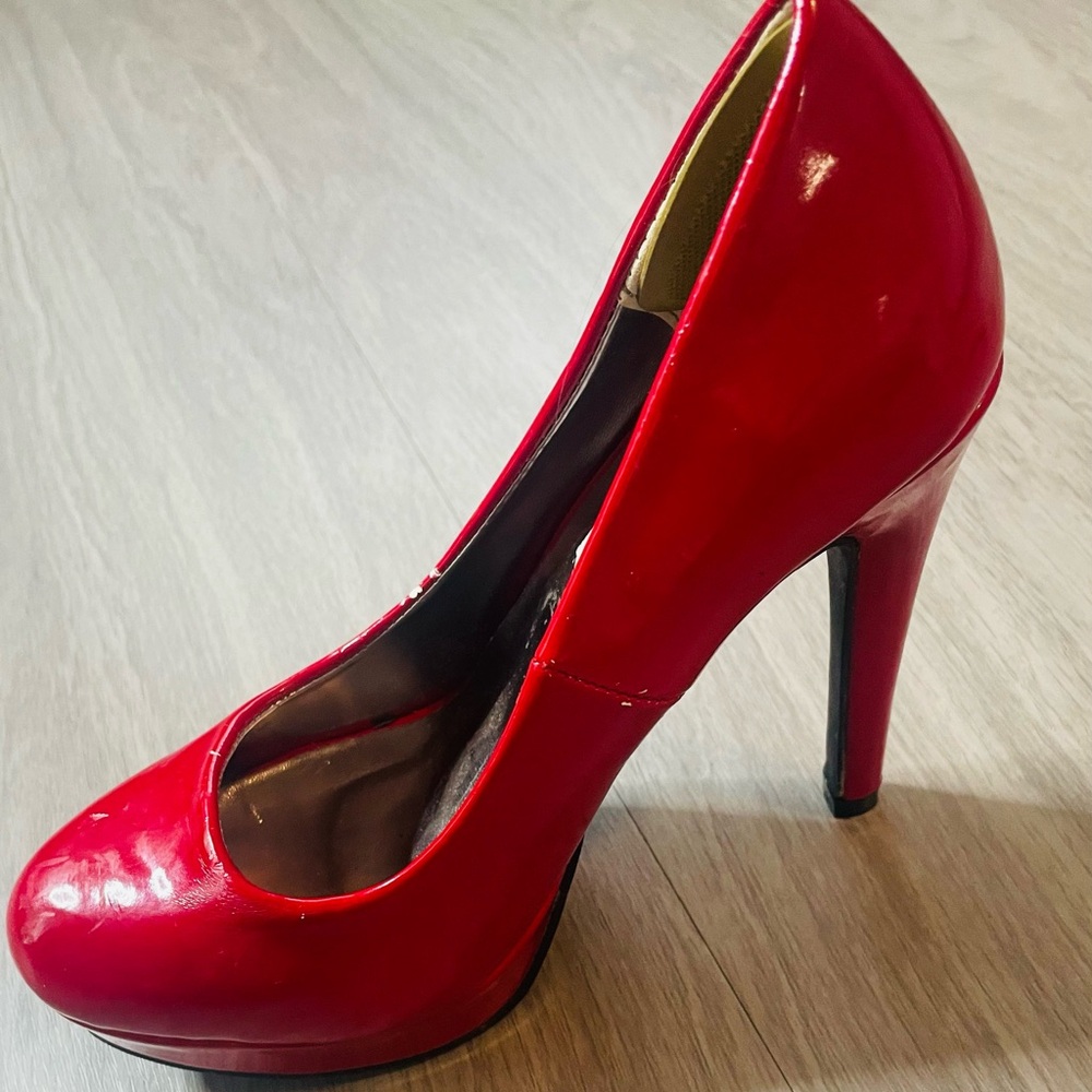 Elegant Red High Heel Pumps Steve Madden